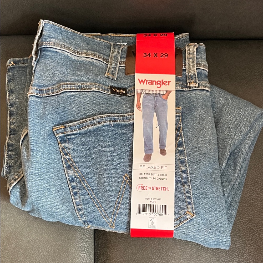 Wrangler Men’s Straight Leg Light Blue Jeans